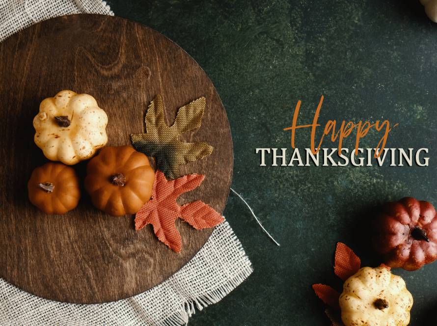 Happy Thanksgiving flat lay background with fall season decorati